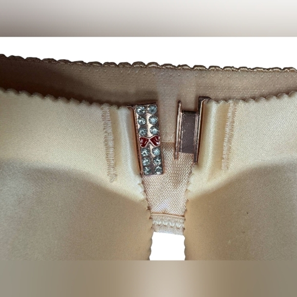 Ohrwurm Peach/Nude Bra NWT Soft Shell Size 42/95 - Picture 4 of 7